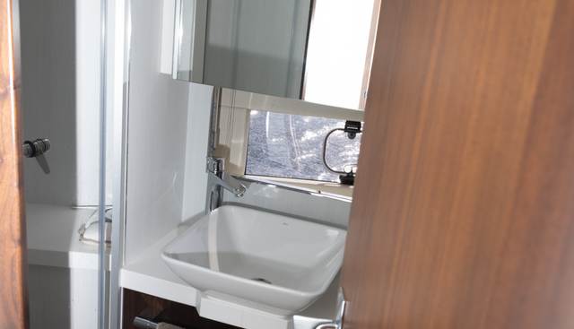 noname yacht for sale 37