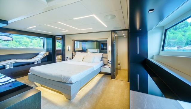 MAVIS yacht for sale 24