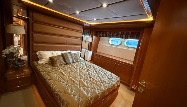 SUNRISE yacht for sale 44