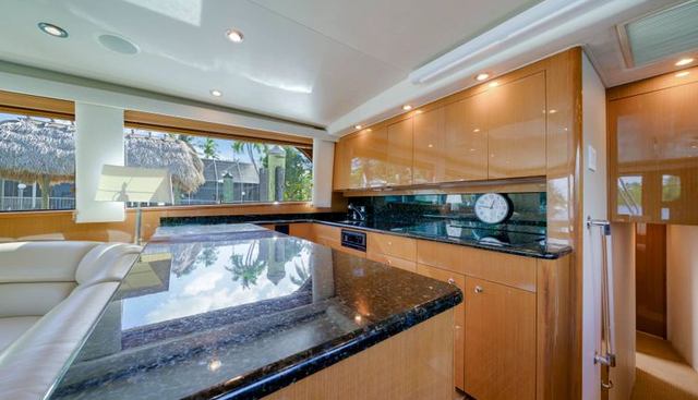 AMANTE yacht for sale 25