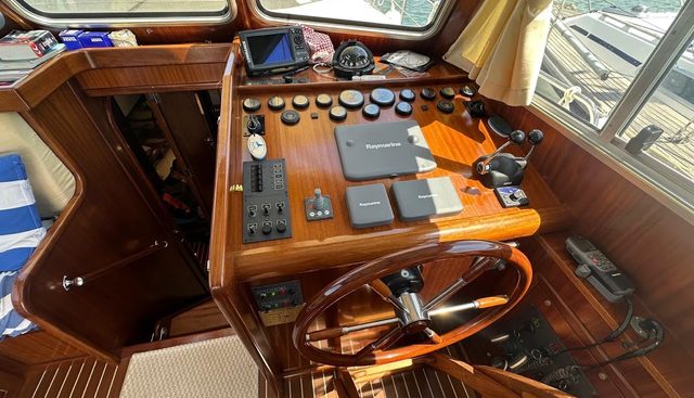 noname yacht for sale 5