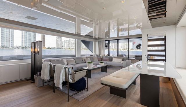 CHAMELEON yacht for sale 34