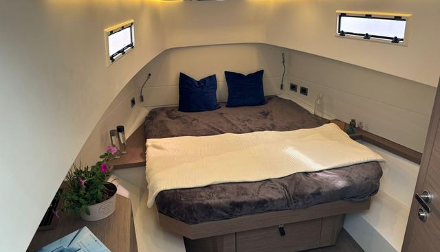 noname yacht for sale 35