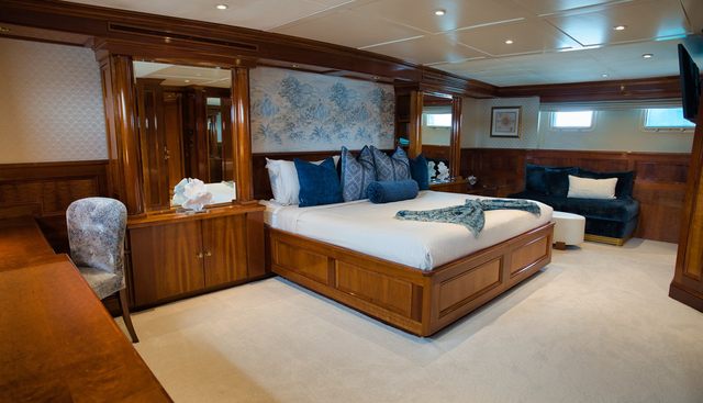 Blu yacht for sale 10