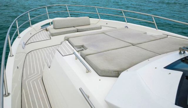 RELAPSE yacht for sale 17