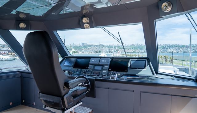 AQUILA yacht for sale 18