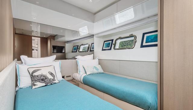 Zaffiro III yacht for sale 44