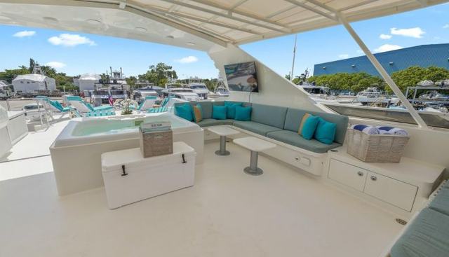 DIRT POOR yacht for sale 19