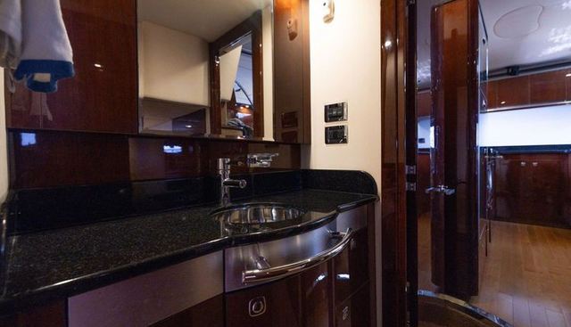 noname yacht for sale 84