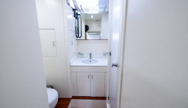 Sea Metri V yacht for sale 52