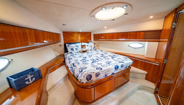 Island Girl yacht for sale 24