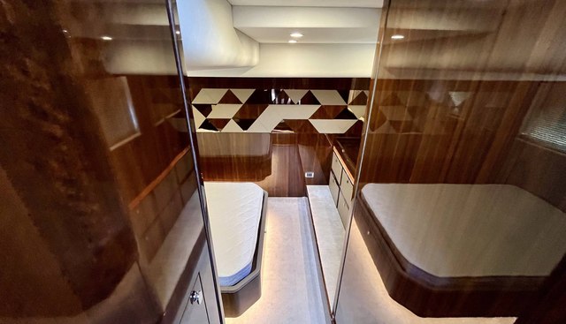 noname yacht for sale 30