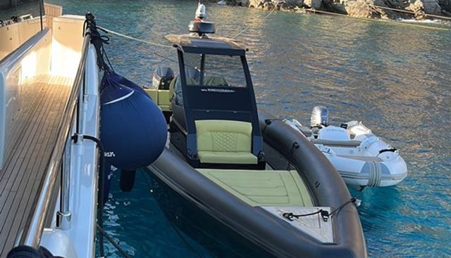 White Swan yacht for sale 22