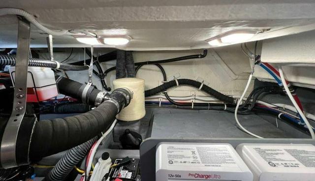 MJM Grand yacht for sale 49