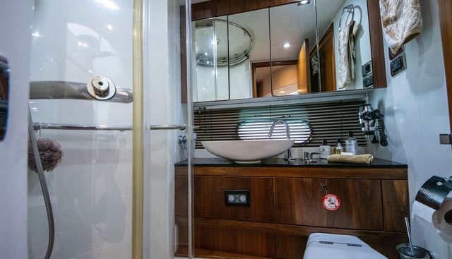 JUNIOR yacht for sale 40