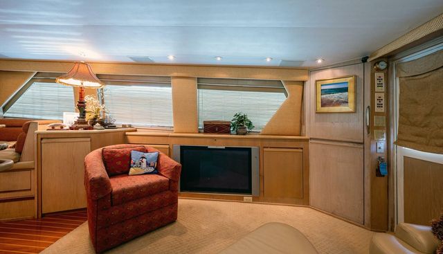 ENCHANTRESS yacht for sale 20