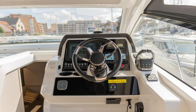noname yacht for sale 10