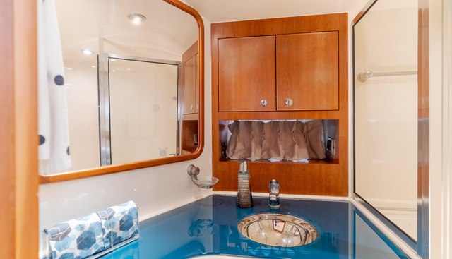 Dream Chaser yacht for sale 35