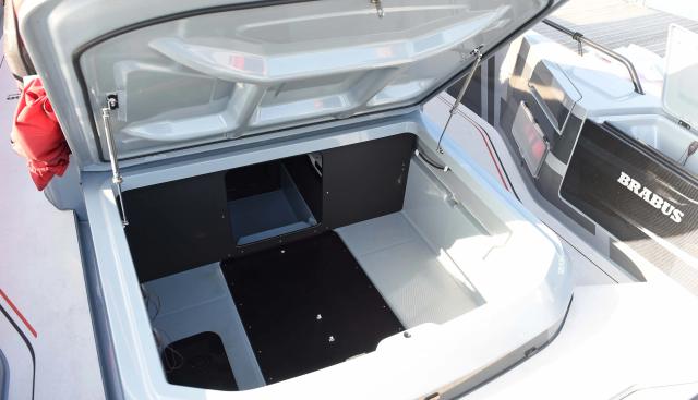 Brabus Shadow 900 Sun Top yacht for sale 74