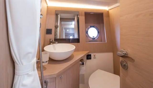 4 My Valentine yacht for sale 34