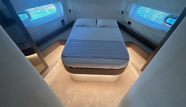Neo yacht for sale 24