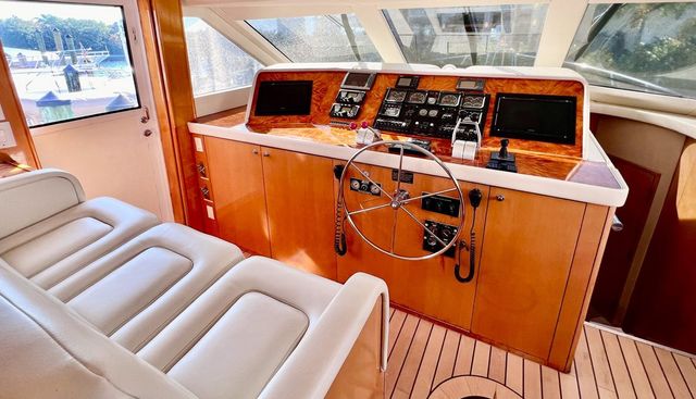 KRISTIN LEE yacht for sale 15