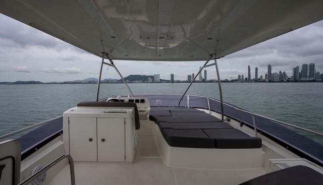 SHANTI III yacht for sale 10