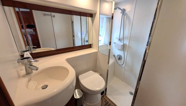 Getaway yacht for sale 24