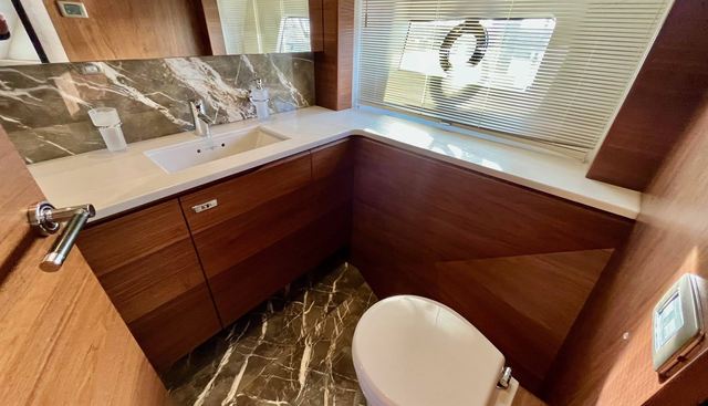 Noname yacht for sale 70