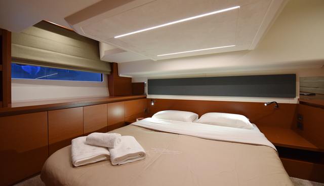 noname yacht for sale 30