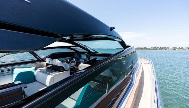 CLUB T yacht for sale 90