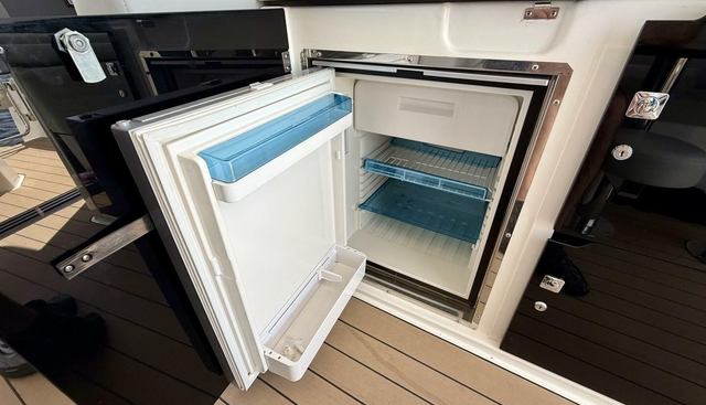 noname yacht for sale 15