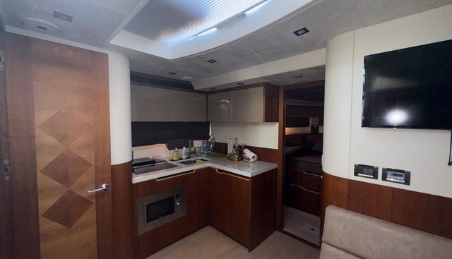 GALEON 445 HTS MY JOY yacht for sale 23