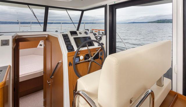 Cheers yacht for sale 35