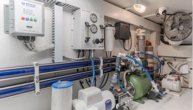 Triumph yacht for sale 132