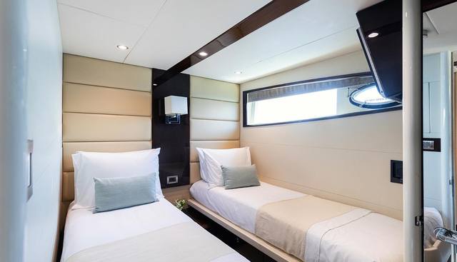 LIZZI yacht for sale 15