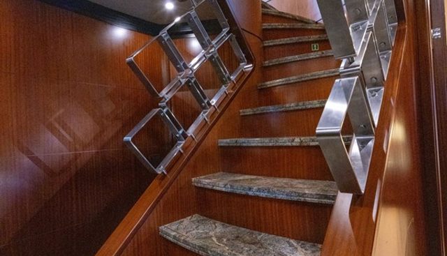 Holiday yacht for sale 22