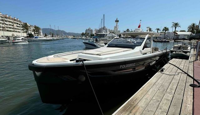 REA yacht for sale 4