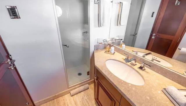 Seahawk yacht for sale 207