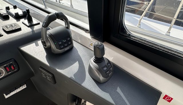 Auray yacht for sale 13