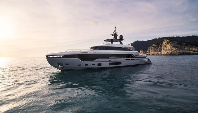 Blue Eyes yacht for sale 3