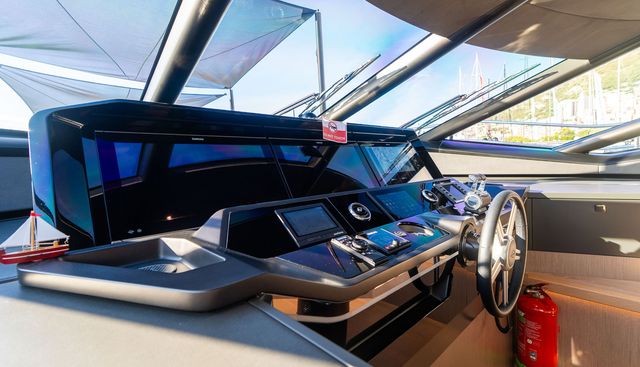 FAMILY SPIRIT yacht for sale 39