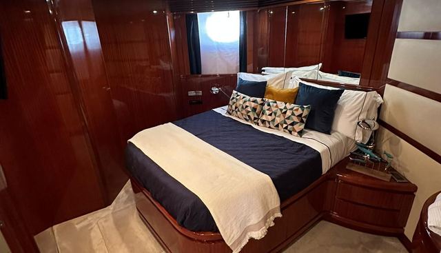Tecnomar Velvet 90 yacht for sale 28