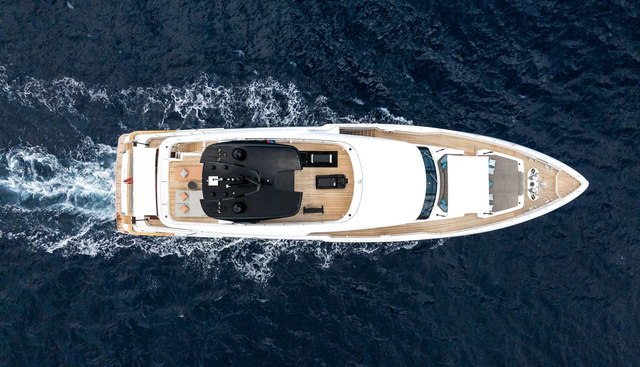QUEEN J III yacht for sale 4