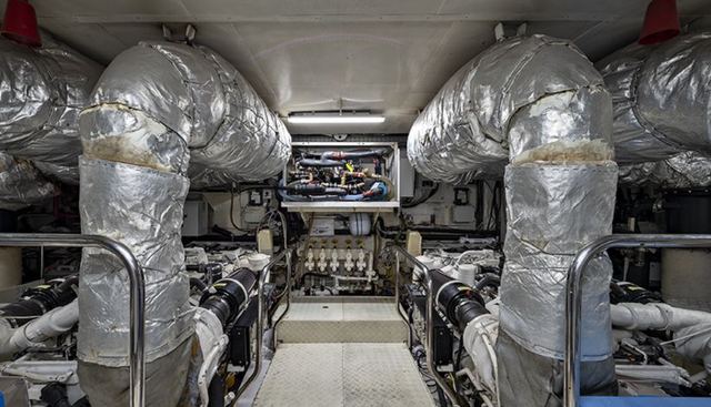 Don Ciro yacht for sale 18