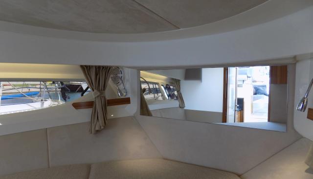 PEGGY G yacht for sale 30