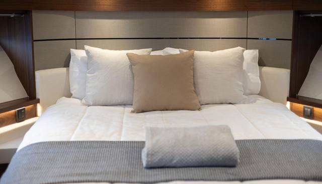 Lady A of Lymington yacht for sale 33