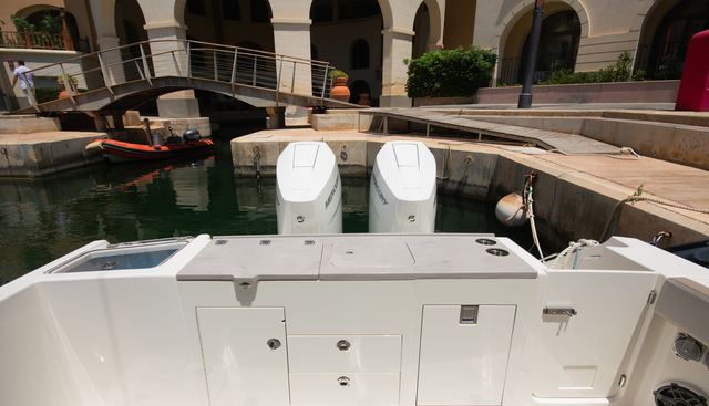 330 yacht for sale 14