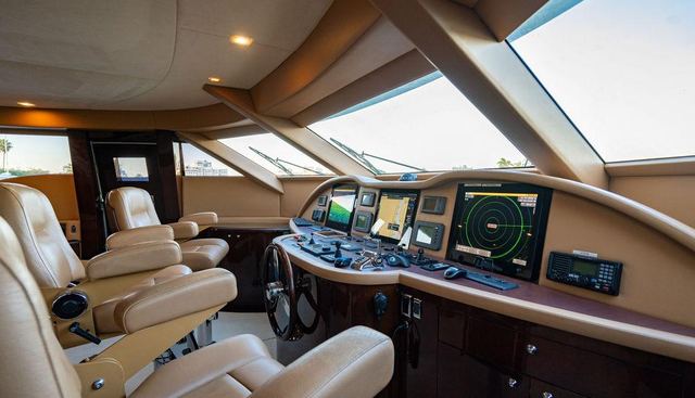 TRUE NORTH yacht for sale 28