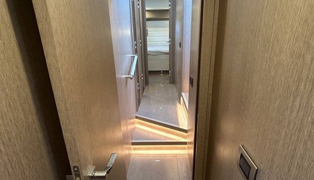 Sirena 58  yacht for sale 29